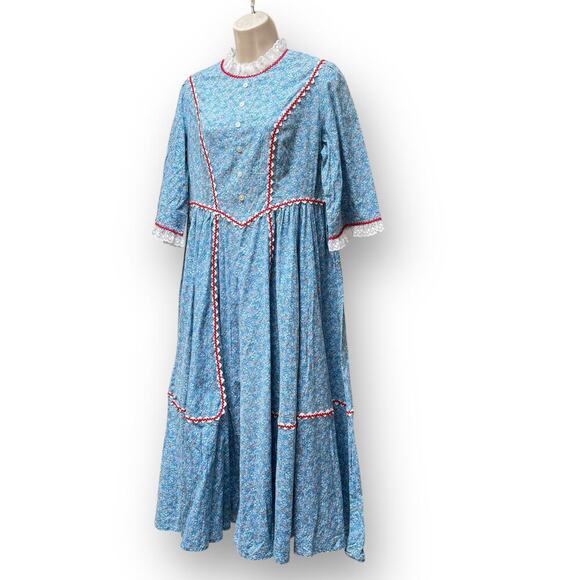Vintage 1970s Large Handmade Blue Cotton Floral Prairie Dress, Cottagecore Lace - Picture 2 of 16